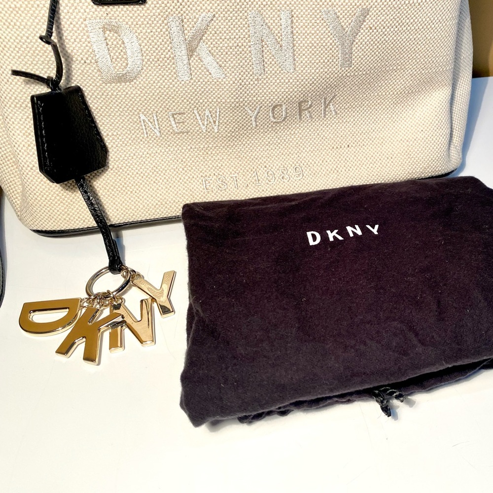 New DKNY Hutton Canvas Satchel Bag with Shoulder Strap (Store Return) - Picture 2 of 16